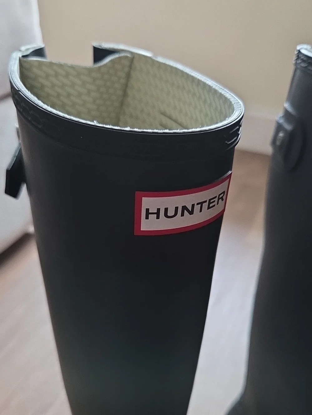 Hunter Women's Tall Black Rain Boots - Classic Waterproof Style